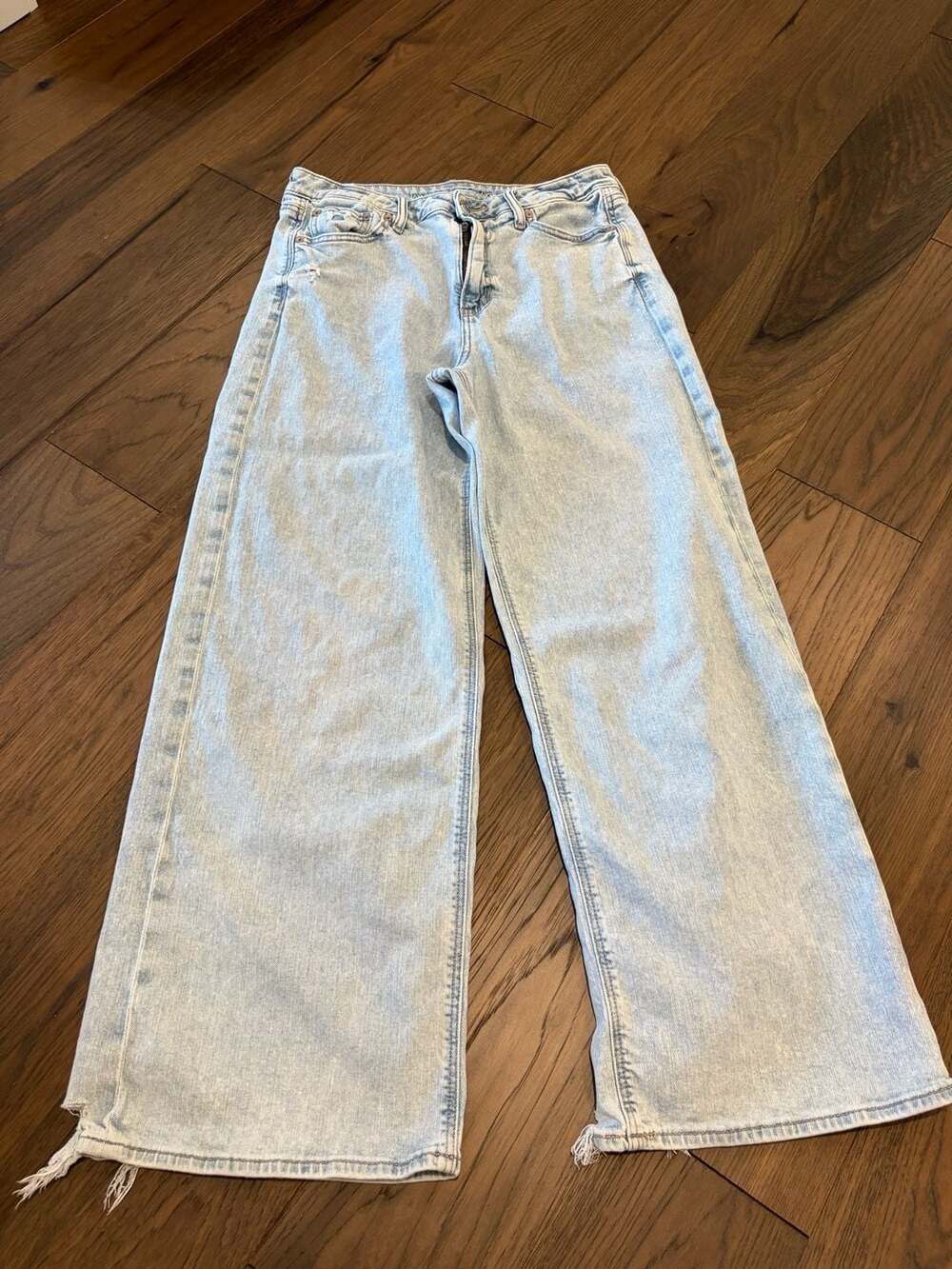American Eagle Super High-Rise Baggy Wide Leg Jeans, Size 8
